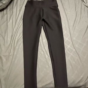 Bottom Shaping Leggings; Size XL; Never Worn